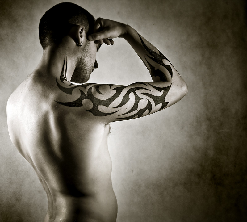 shoulder tattoo tribal. Tribal Arm And Shoulder Tattoo